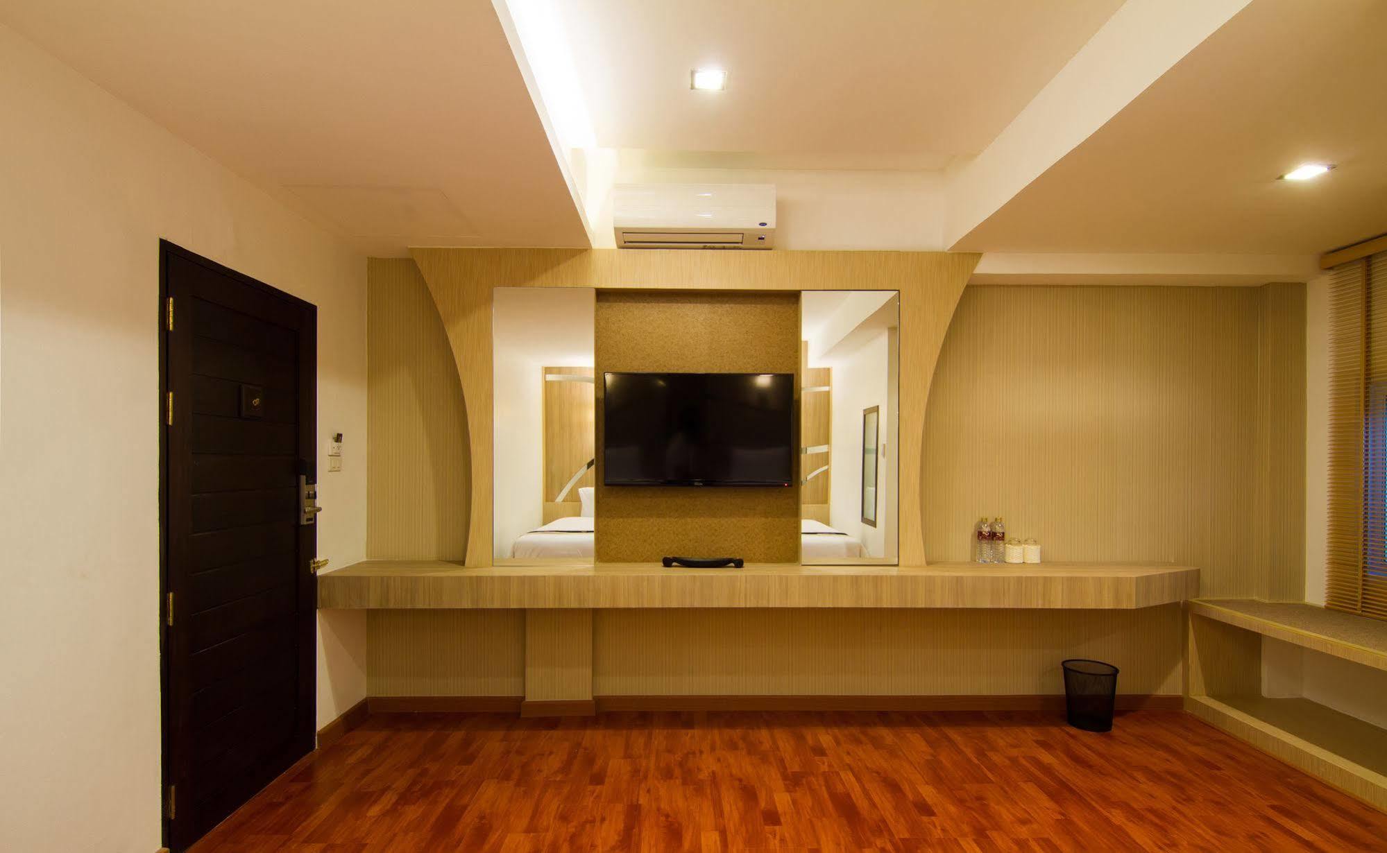 Delio Boutique Hotel Udon Thani Ngoại thất bức ảnh